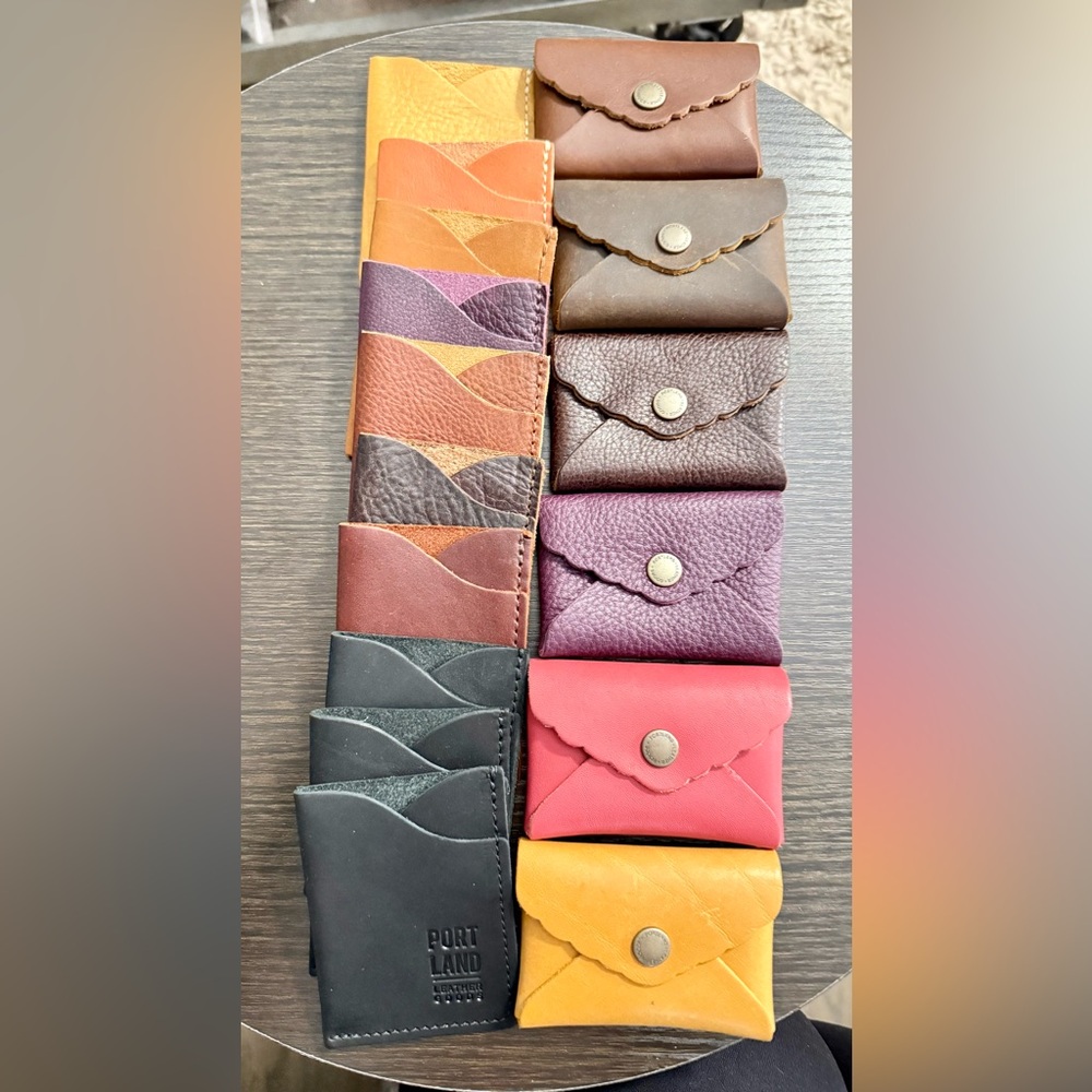 PLG minimalist and mini daisy 
16 pieces
EUC